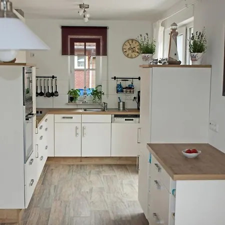 Feriehus Droeoem Unter Reet 1 Comfortable